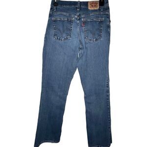 Levi's Womens Size 6 Jeans Blue Faded Cotton Blend Relaxed Fit‎ Bootcut